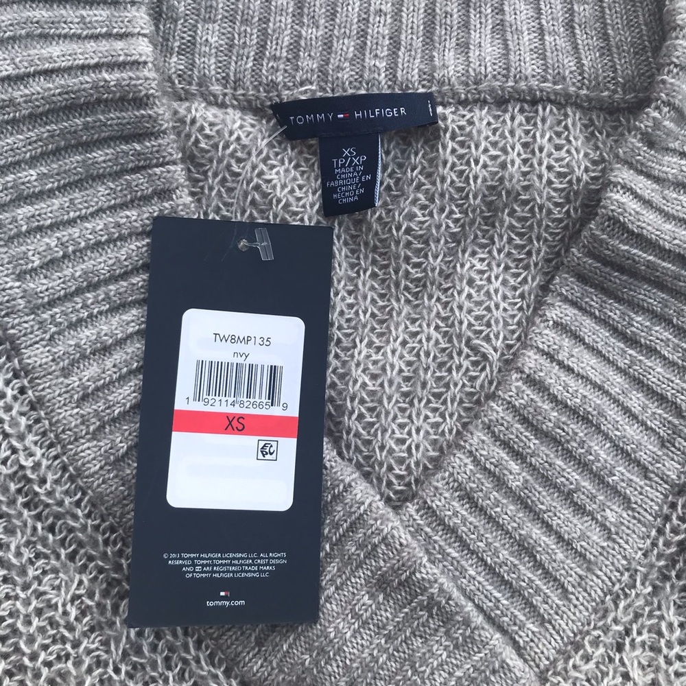 Tommy Hilfiger grey V neck - Picture 3 of 6